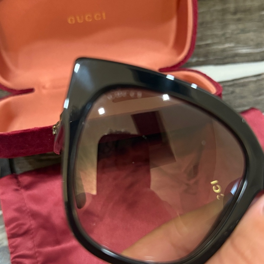 ❤️GUCCI Acetate Square Frame Web
Sunglasses GGOO59S Black
Tortoise 🖤 like NEW - Picture 9 of 17